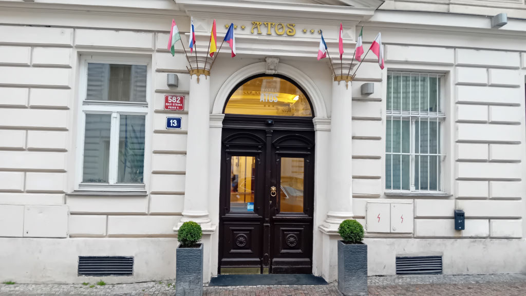 Entrance to Hotel Atos