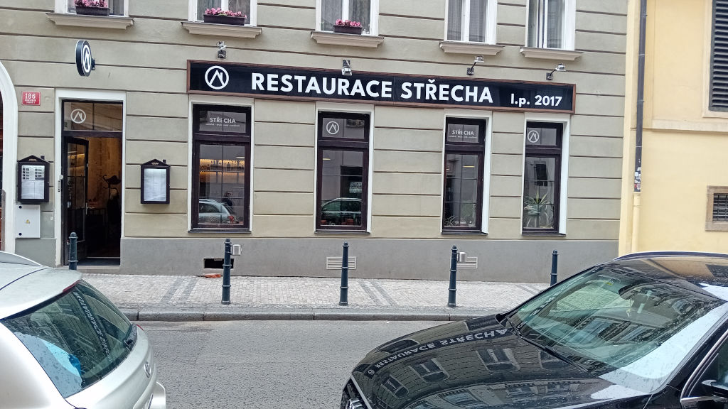 Front of Strecha
